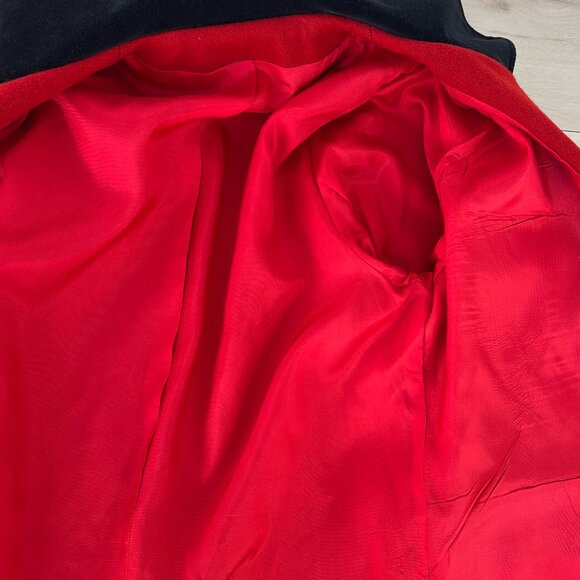 Vintage 80s Women's Red Wool Pea Coat Black Velvet Collar with Epaulets Size 12 - Picture 5 of 16